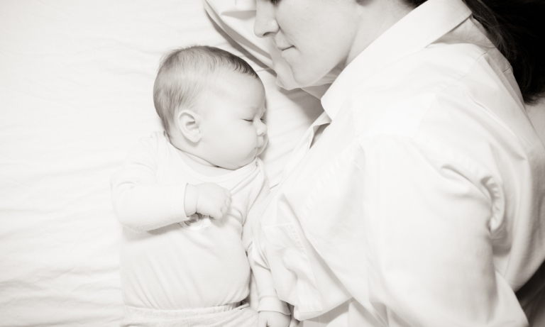 Le cododo : dormir avec bébé en toute sécurité